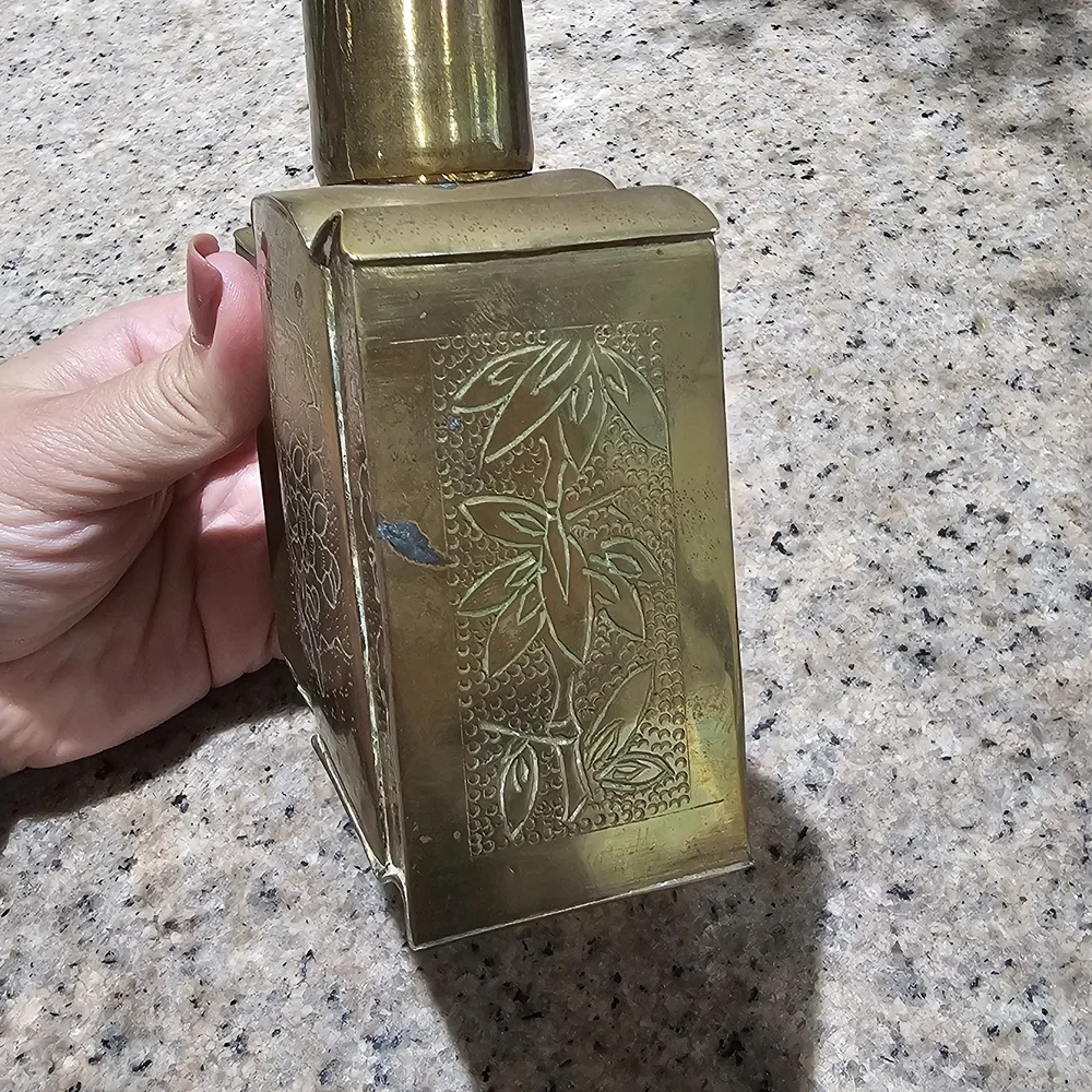 Gold Floral Engraved Perfume Bottle - Picture 5 of 9